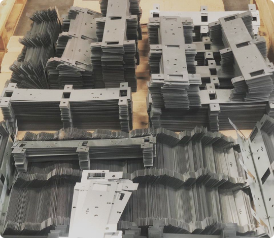 Лазерная резка пластин из конструкционной стали 3 мм