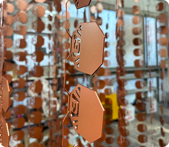 Художественная покраска медалей и значков